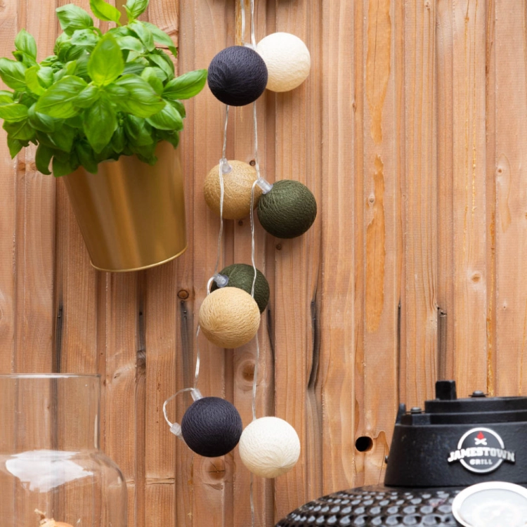 cotton-ball-lights-outdoor-light-string-cazar-mood-03.jpg