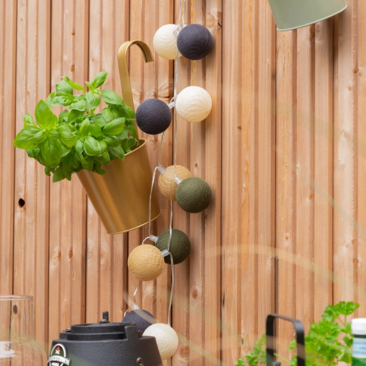 cotton-ball-lights-outdoor-light-string-cazar-mood-06.jpg