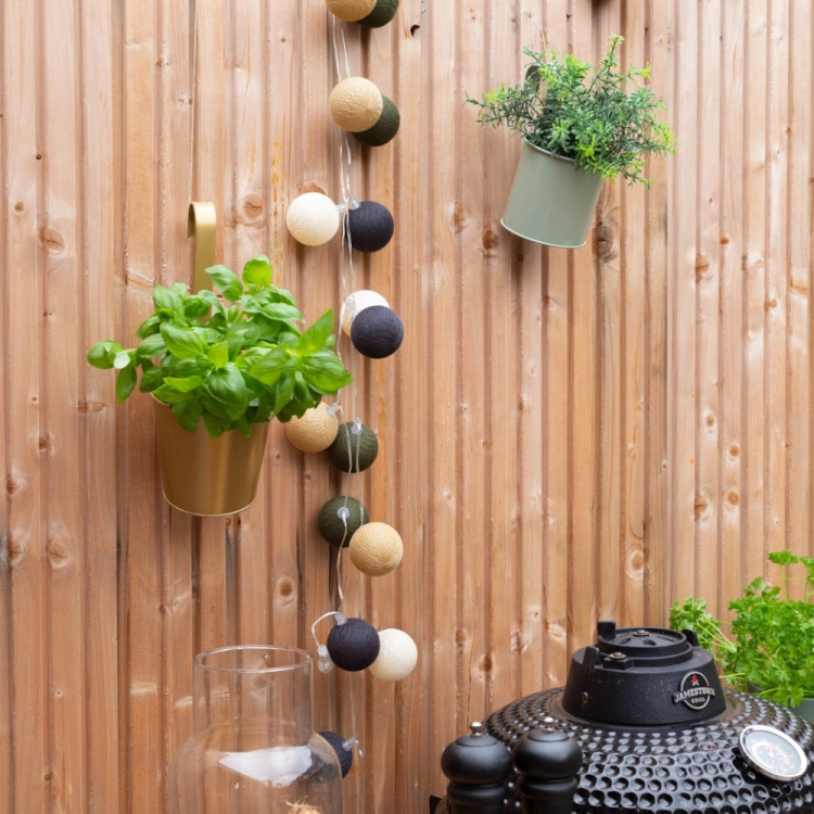cotton-ball-lights-outdoor-light-string-cazar-mood-07.jpg