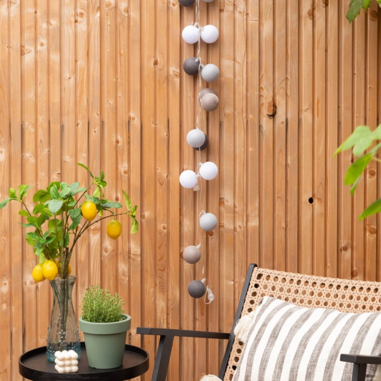 cotton-ball-lights-outdoor-light-string-sombra-mood-04.jpg