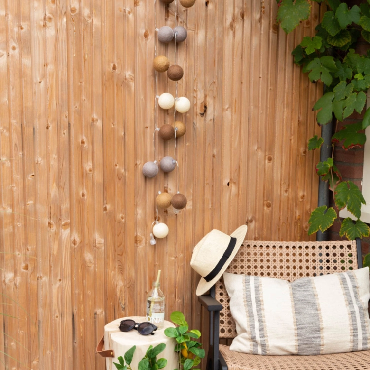 cotton-ball-lights-outdoor-light-string-caramelo-mood-08.jpg