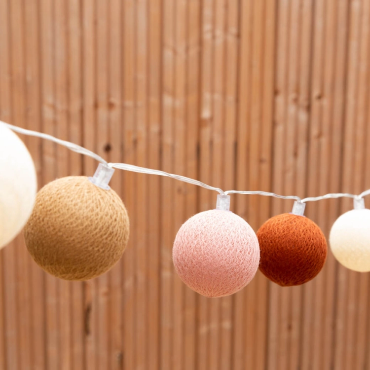 cotton-ball-lights-outdoor-light-string-terraza-mood-04.jpg