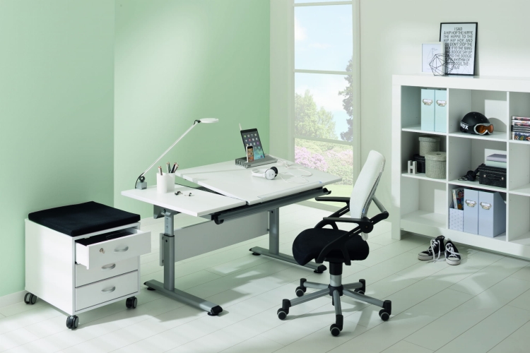 PAIDI-08_Marco2_GT_kreideweiss_Tioschwarz-weiss.jpg
