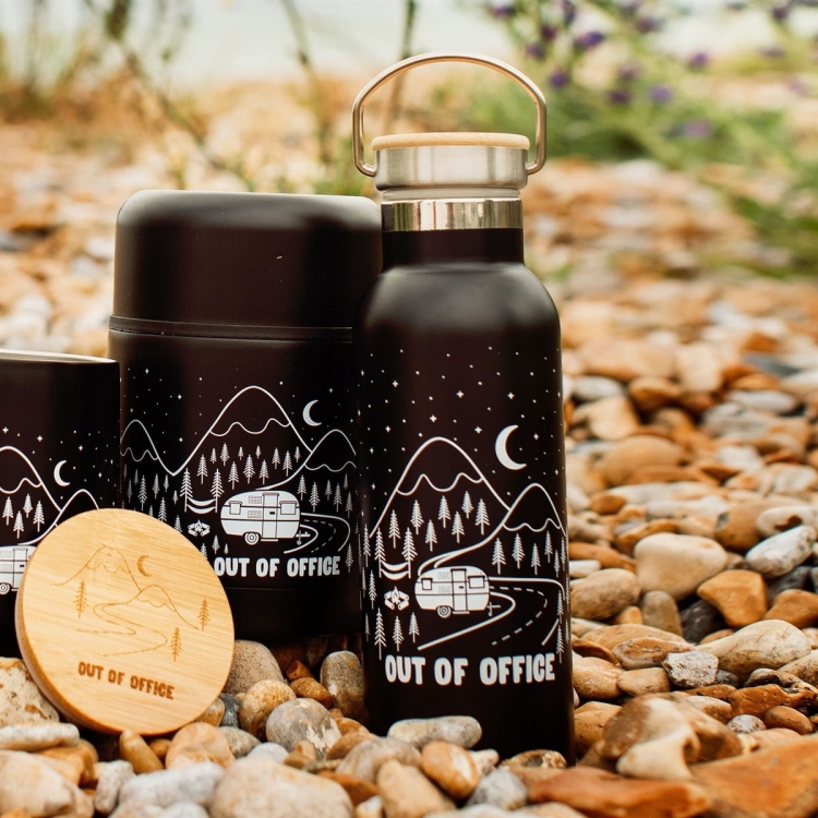 OUT OF OFFICE - Metalowa butelka na wodę 500 ML4.jpg