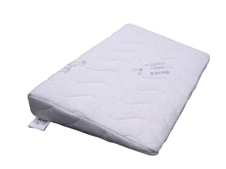Poduszka klin Hevea Baby4.jpg