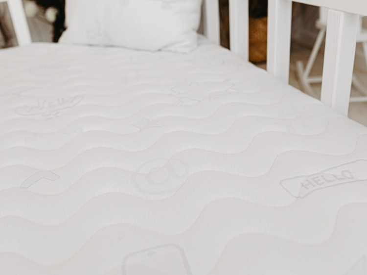 Materac wysokoelastyczny Hevea SnuDo Graffiti4.jpg