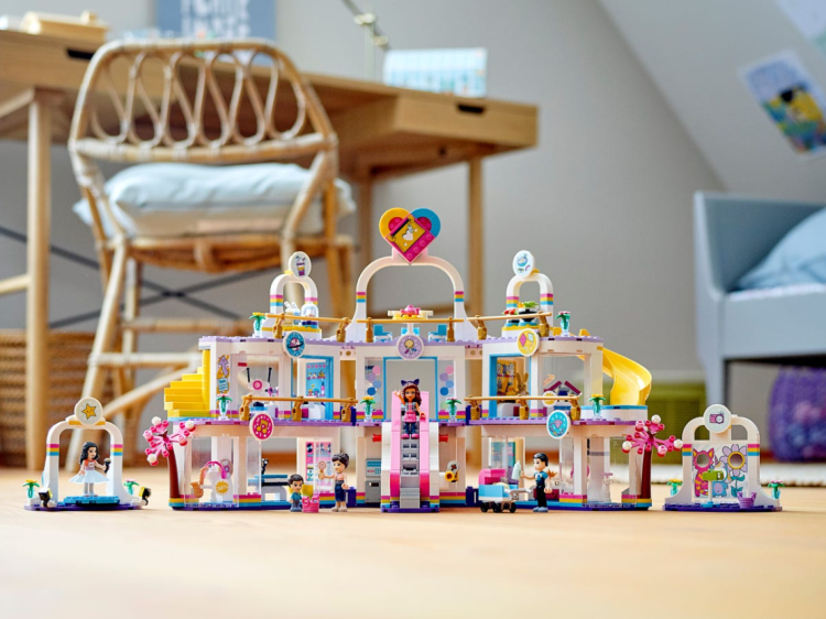 CENTRUM HANDLOWE W HEARTLAKE - Klocki Lego 41450 Friends 8+ (19).png